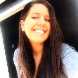 Meet your Posher, Dana